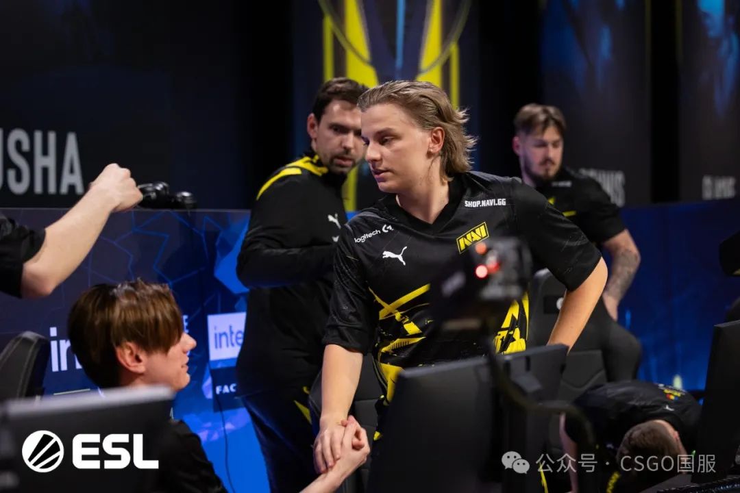 【Spirit与FaZe提前锁定淘汰赛席位!今晚Vitality、C9、NaVi生死战】