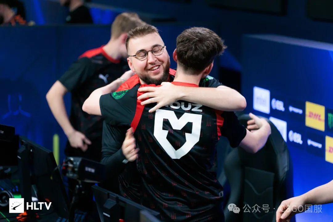 【Spirit与FaZe提前锁定淘汰赛席位!今晚Vitality、C9、NaVi生死战】