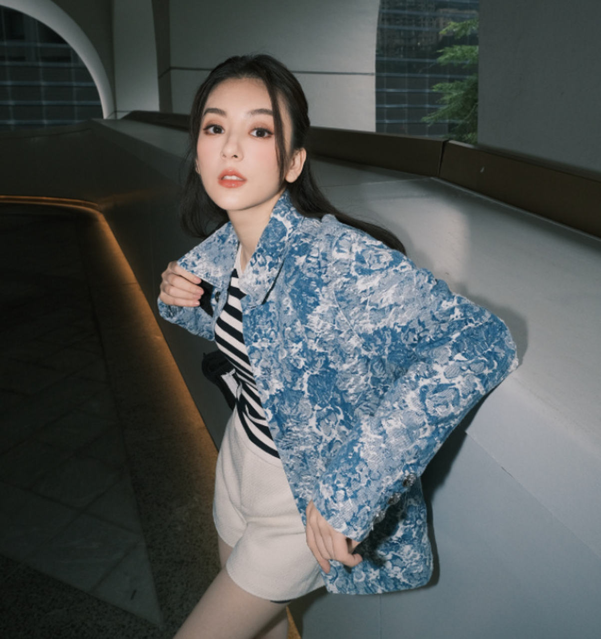 方媛的港风街拍,感觉是不是很nice!