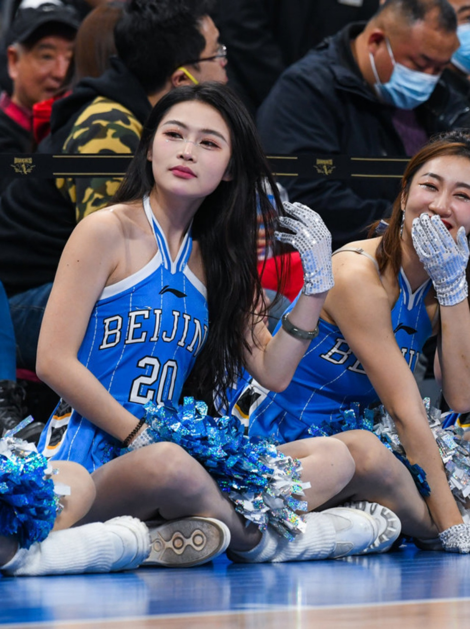 北京北汽啦啦队篮球宝贝助威cba联赛  北京北汽啦啦队是北京北控篮球