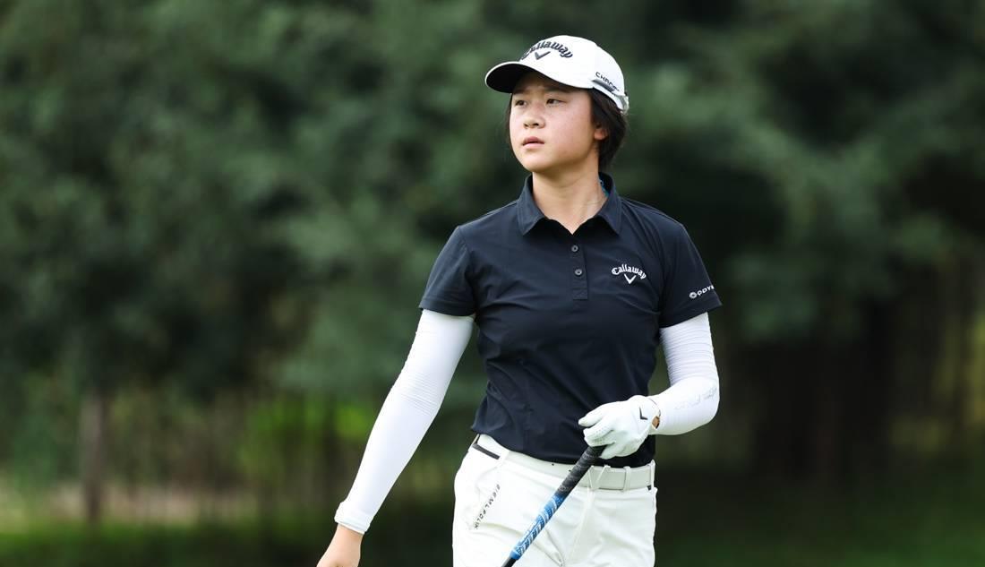 16岁的吴天琦以65杆领先女子中巡资格赛,普渡大学邦纳伯蒂列第二