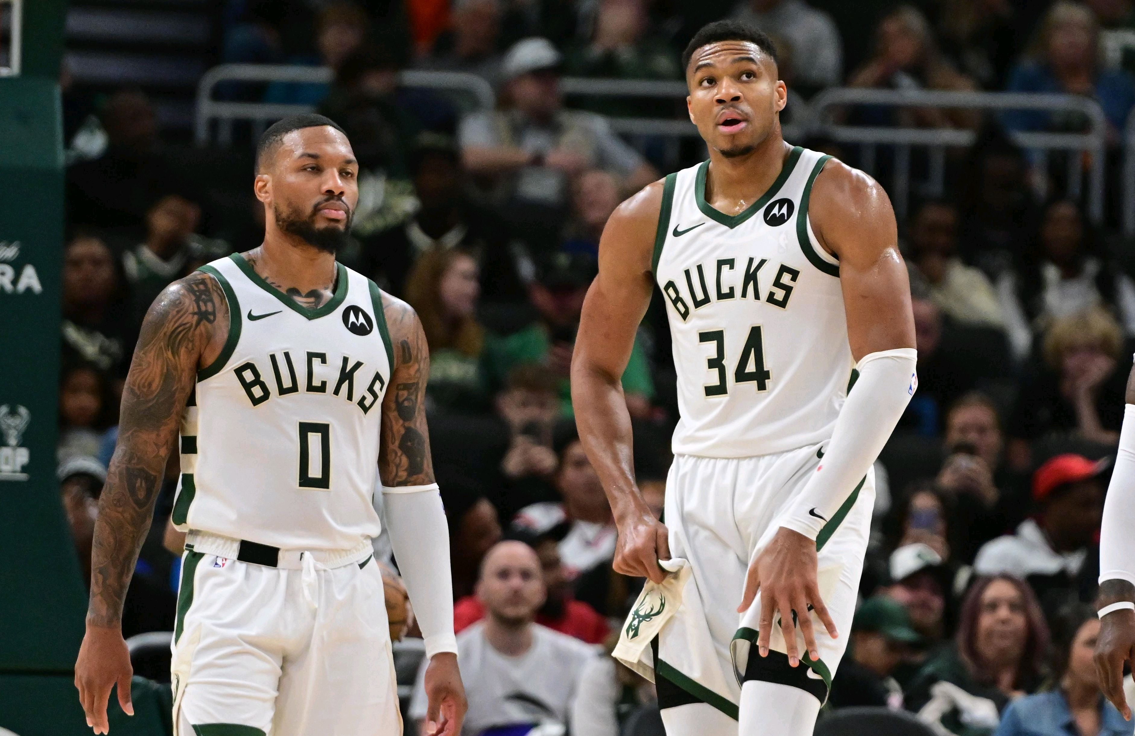 三巨头对抗东部第三!太阳主场迎战雄鹿,东西部强强对决胜负难料