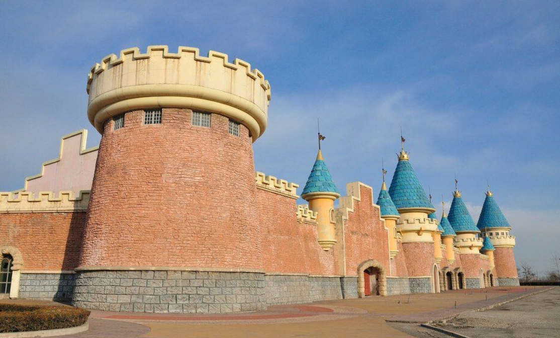 北京一"烂尾游乐场",耗资7亿元打造,还未营业就荒废