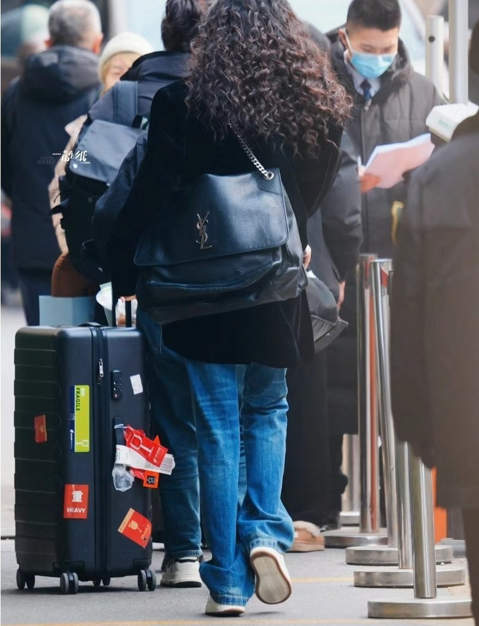 被种草了唐嫣这个包! ​