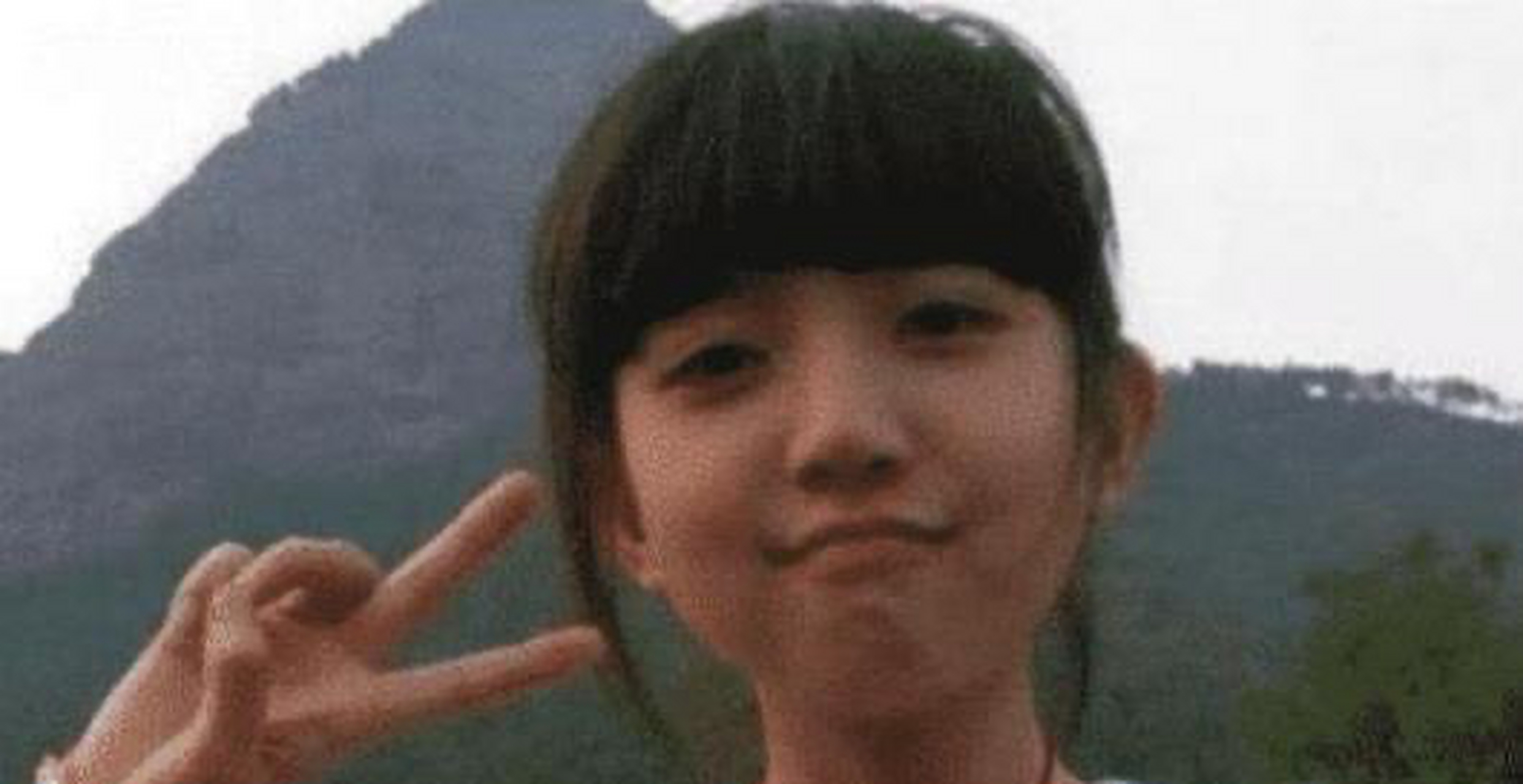 随着互联网的普及,网红界逐渐崭露头角,吸引了众多网友关注.