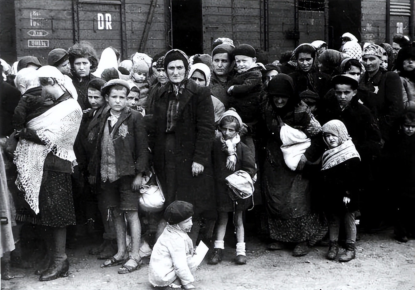 100年前,20万白俄难民逃亡到中国,后代骄傲的说:我们是中国人