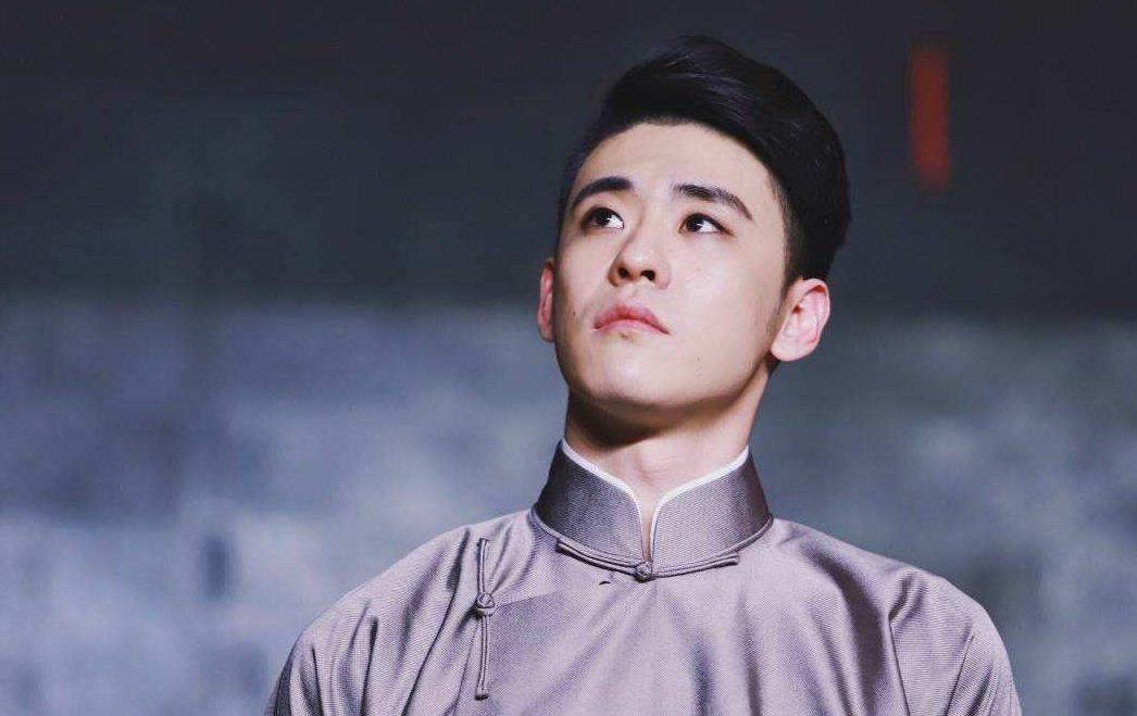 不参加德云社封箱大典,自顾去开演唱会,渐行渐远的张云雷要干啥