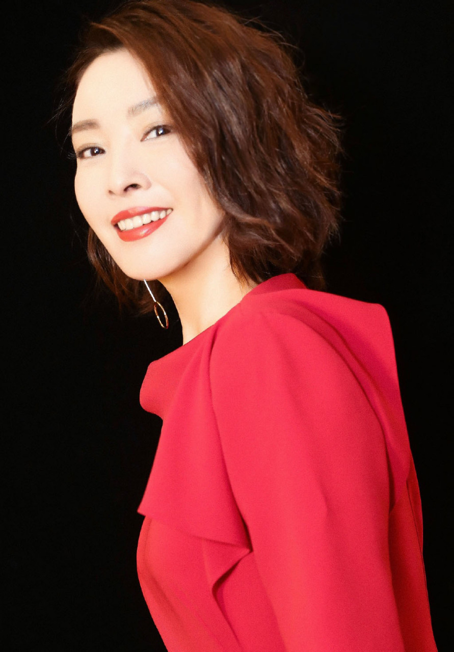 她是张嘉译"前妻",后与孙红雷因戏生情,最后嫁给圈外富豪  刘威葳是