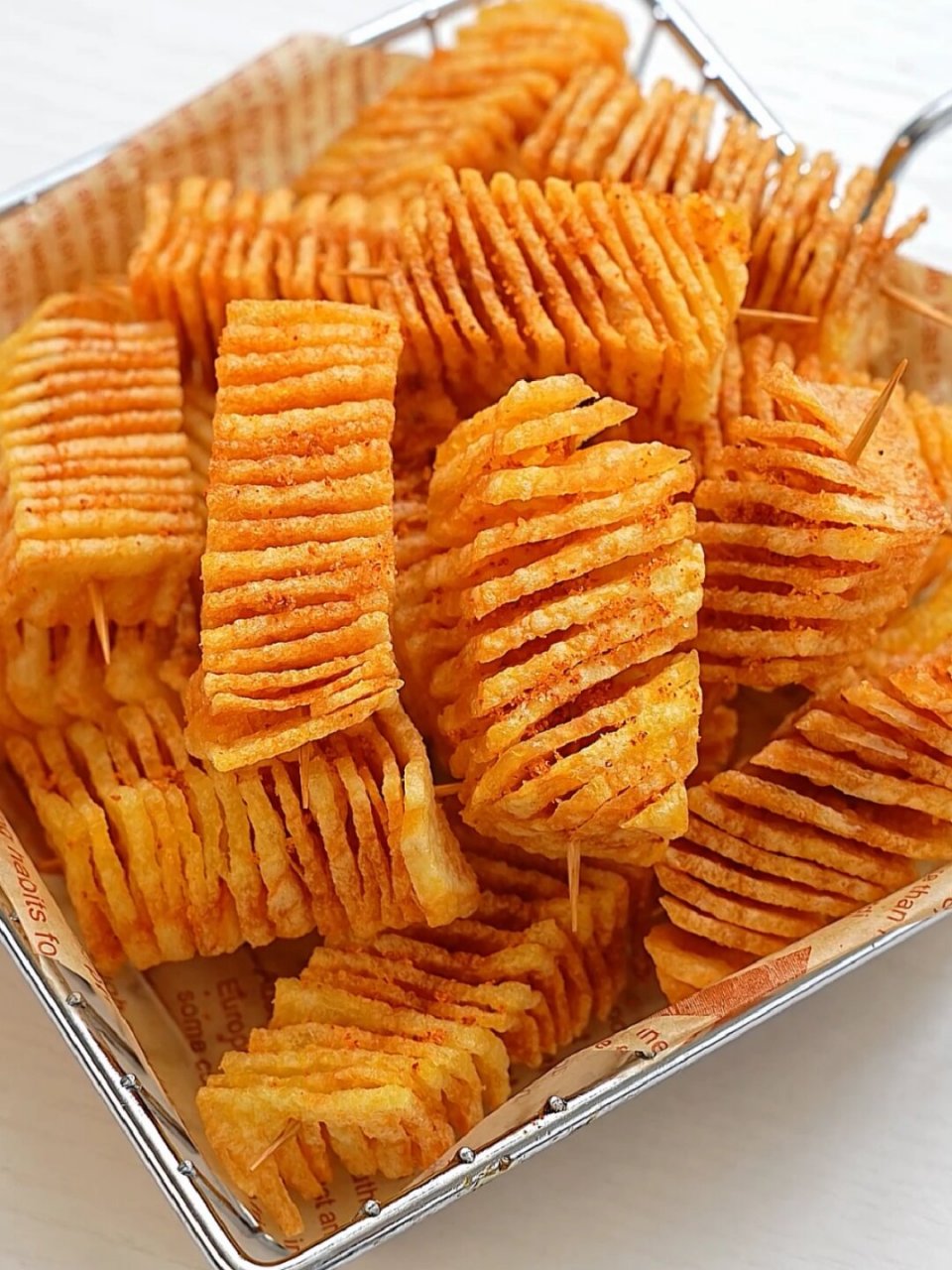 奥尔良风味酥脆土豆块🍴  🥔食材清单📝:  土豆3个 奥尔良小料