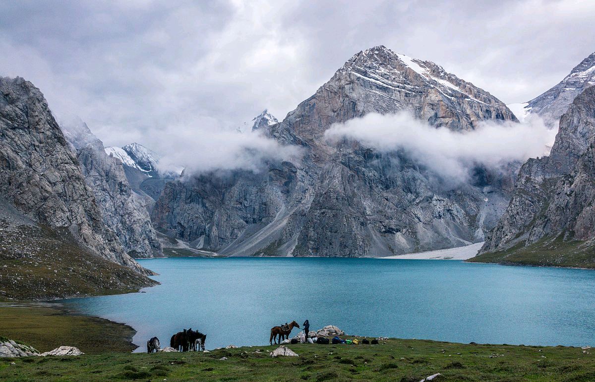 跟着国家地理走,带你走进新疆天堂湖