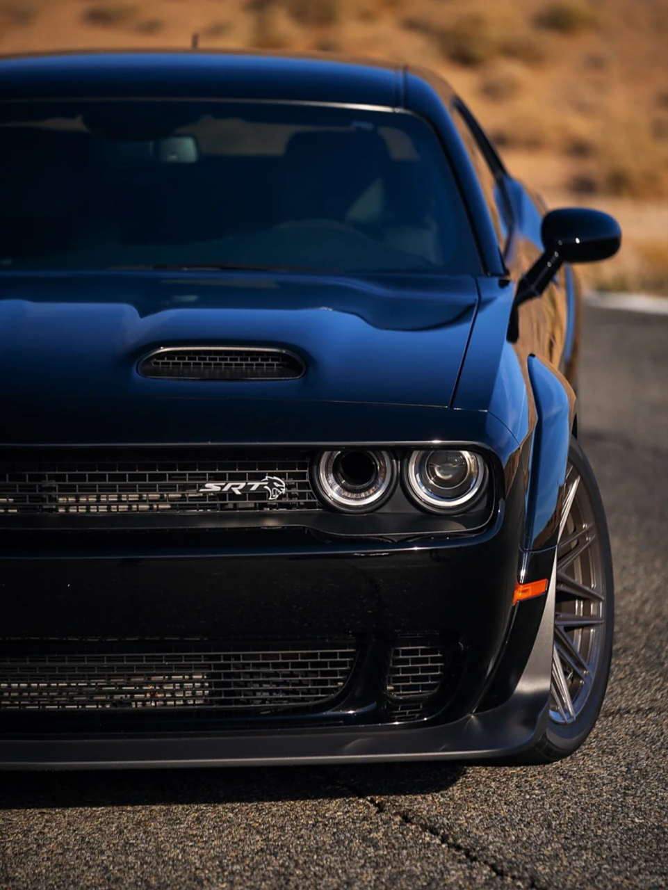 道奇挑战者srt地狱猫的魅力,真是难以抗拒!