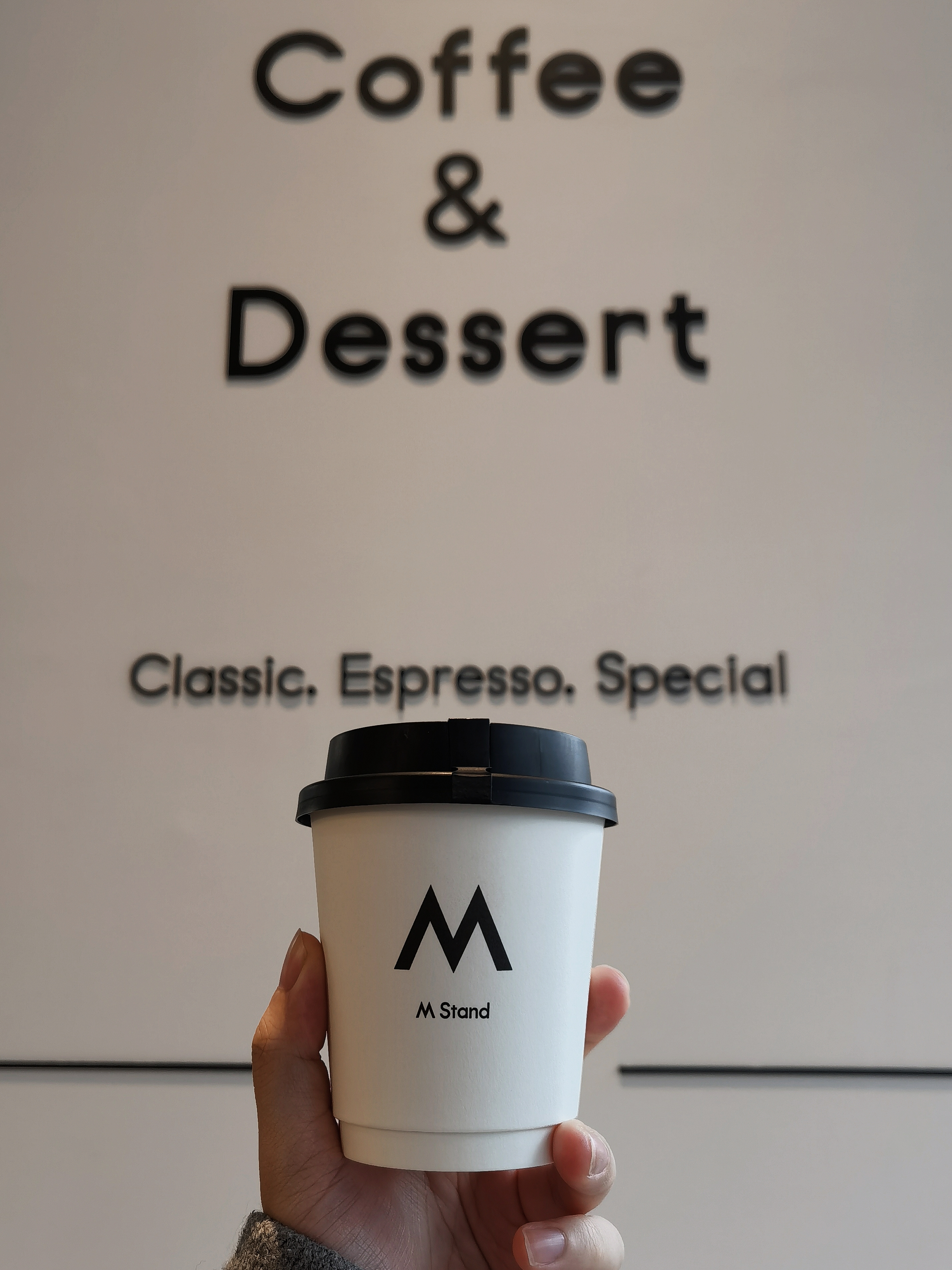 点了一杯热美式巧克力mstandmstand