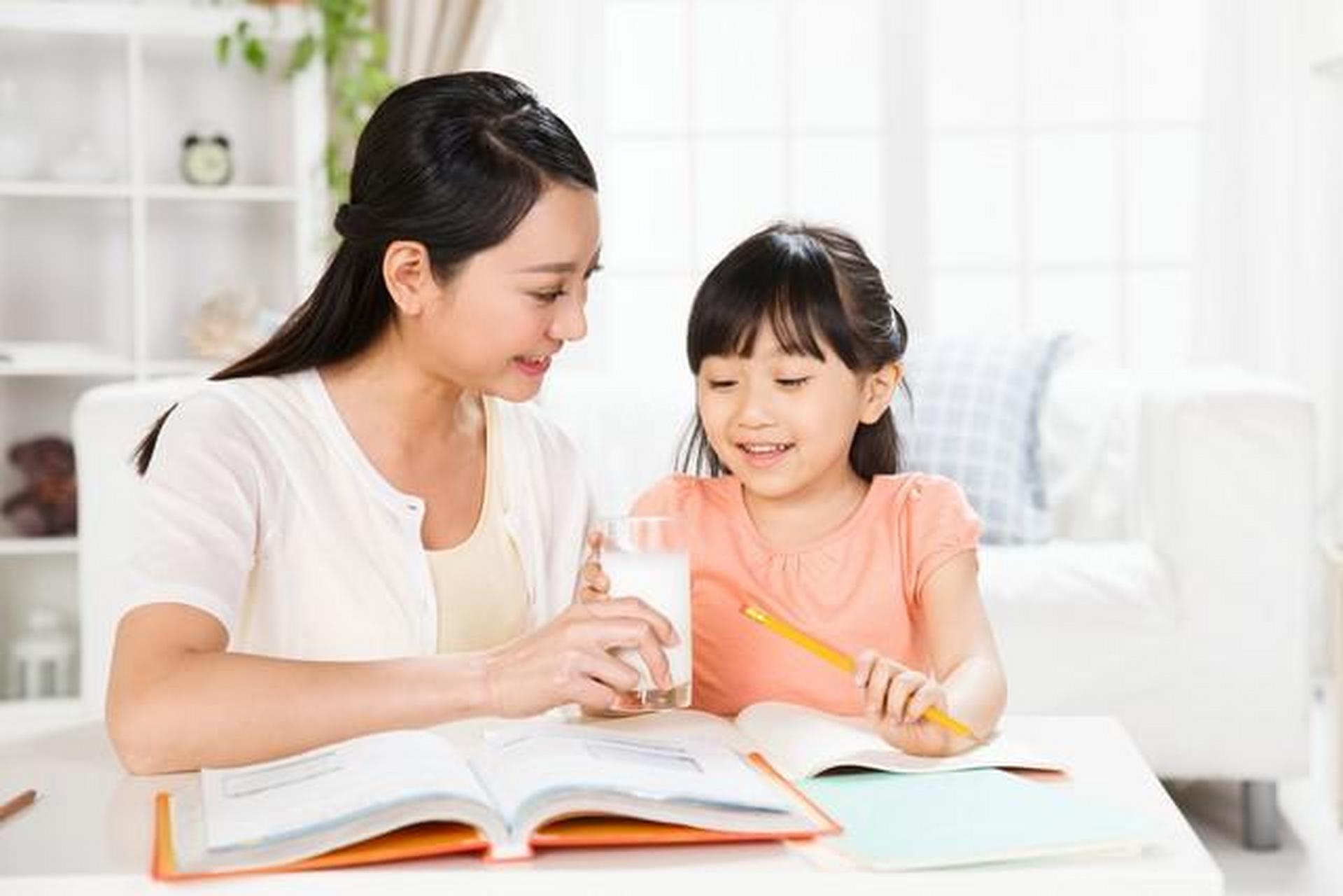 以下是一些教育孩子的正确方法,分享给你们: 1.