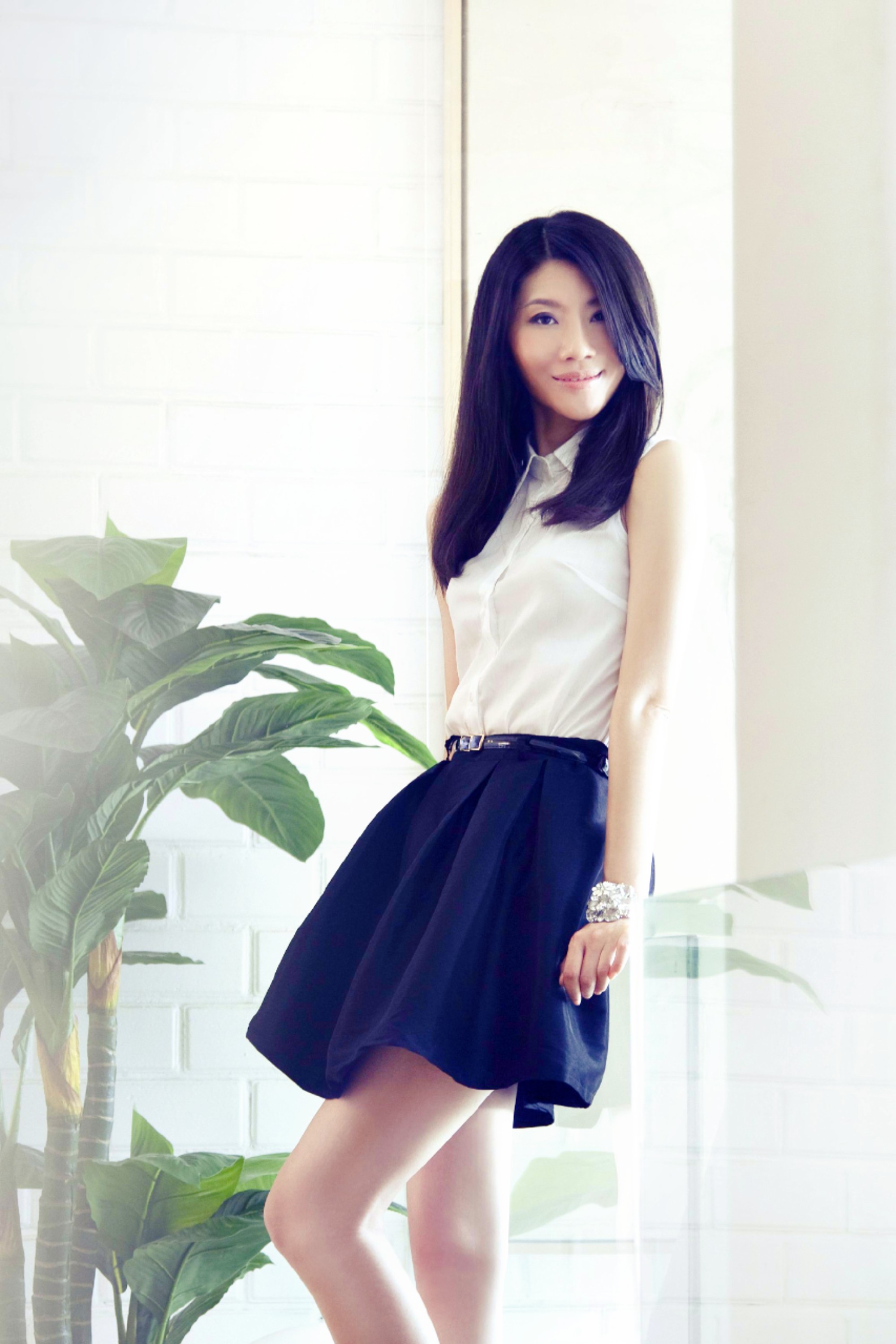 作家苏芩说:  "爱情是短暂的,人品是永恒的.