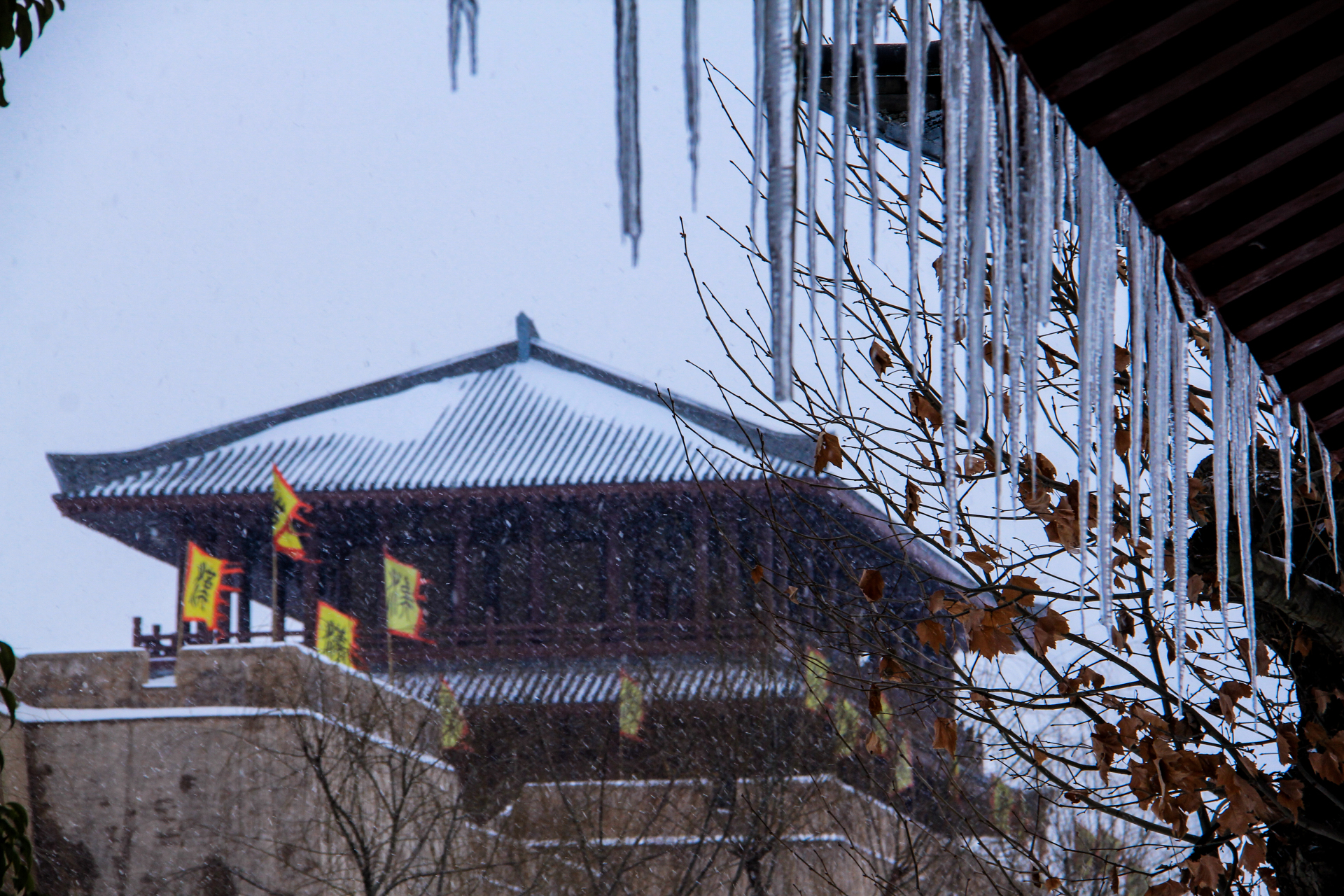 99湖北枣阳汉城雪景,宛如仙境般醉人7615 湖北枣阳汉城,这座