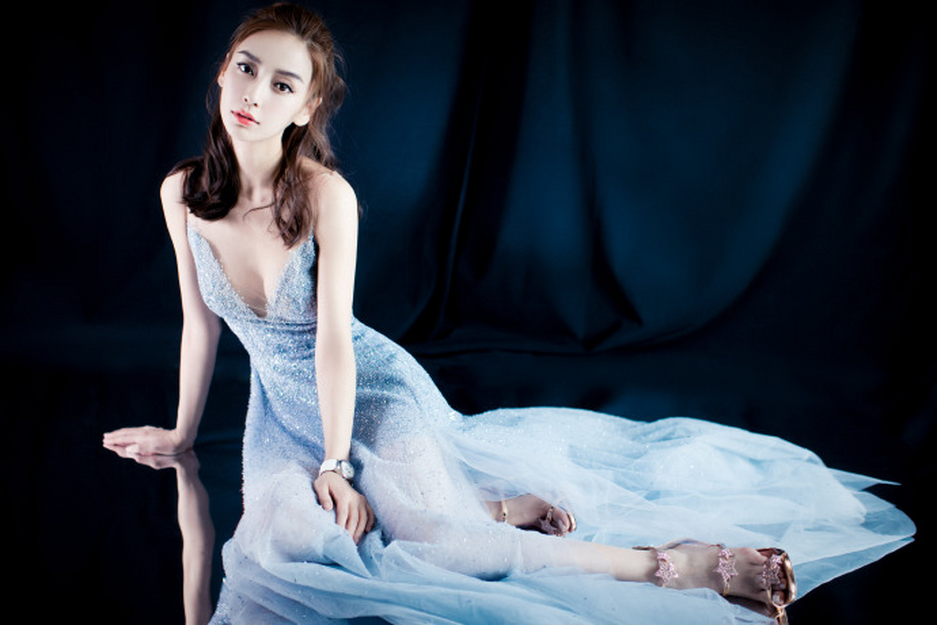 杨颖angelababy的礼服照,好看吗?