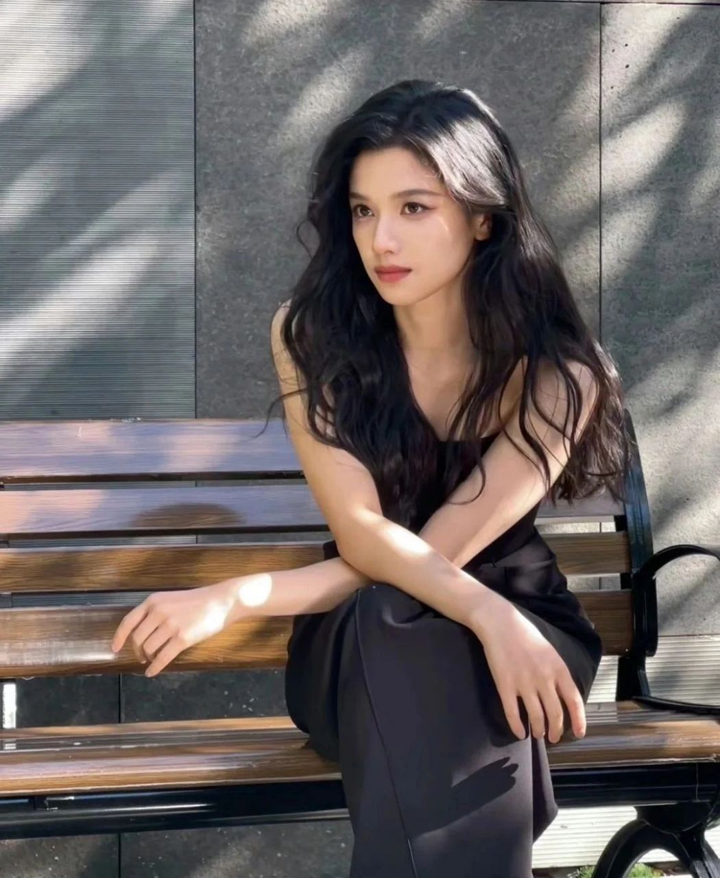 一组张婧仪的生图在网络上广泛传播,让我突然就get到了她的美.