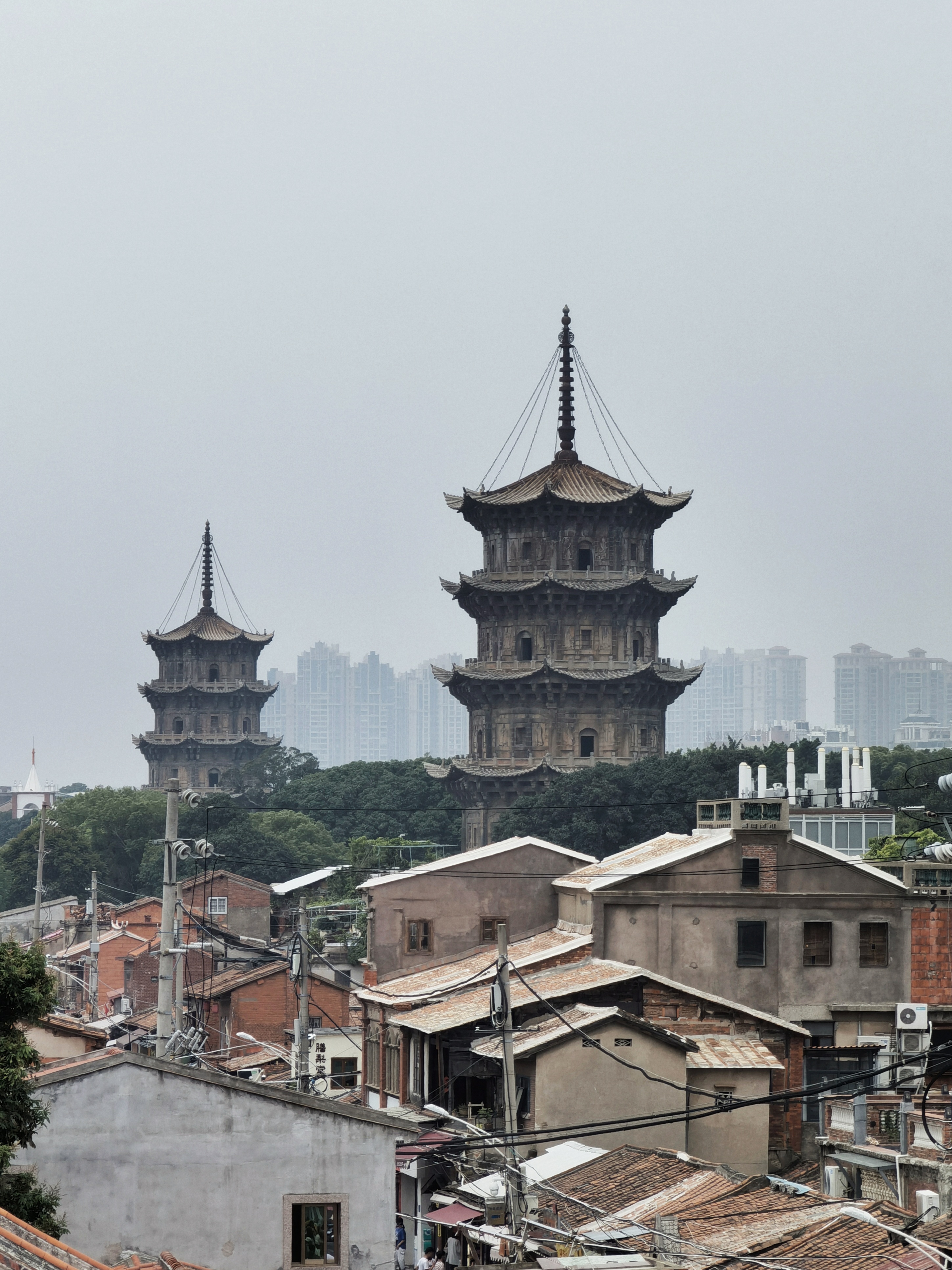 泉州开元寺双塔图片