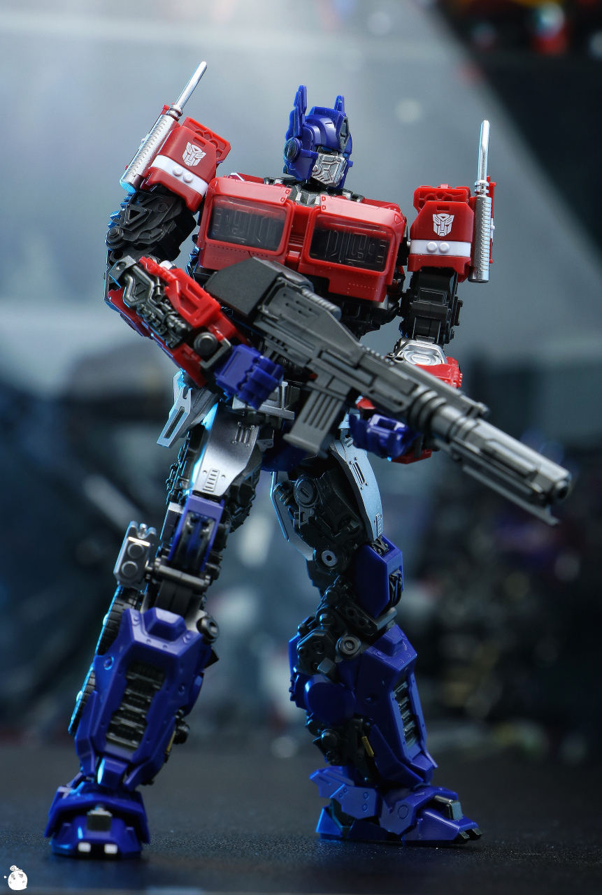 模型欣赏:小号手 变形金刚外传《大黄蜂》擎天柱,体积虽小但基本的