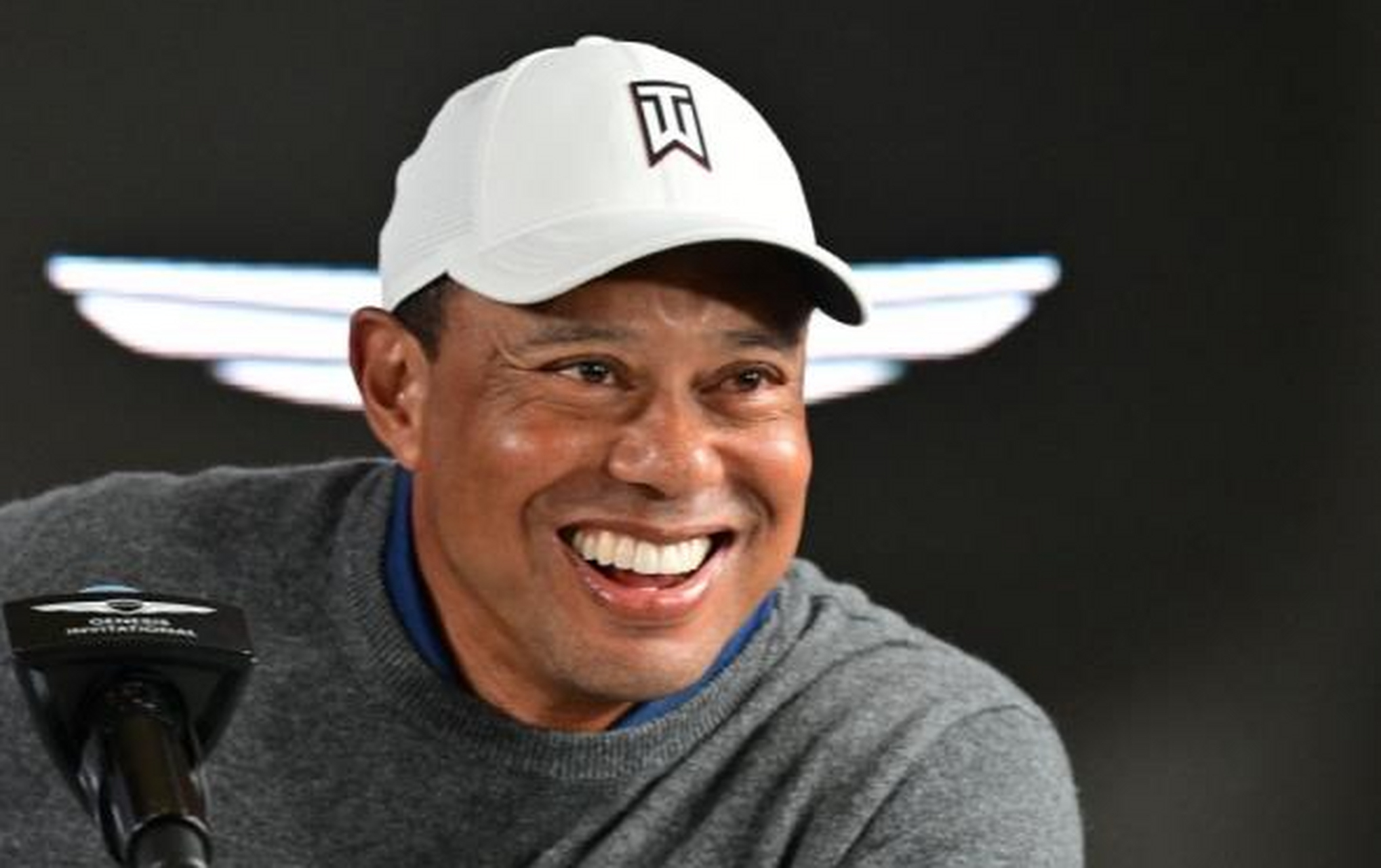 泰格·伍兹强势回归!伤愈后首度亮相美巡赛,主持创世纪邀请大赛.