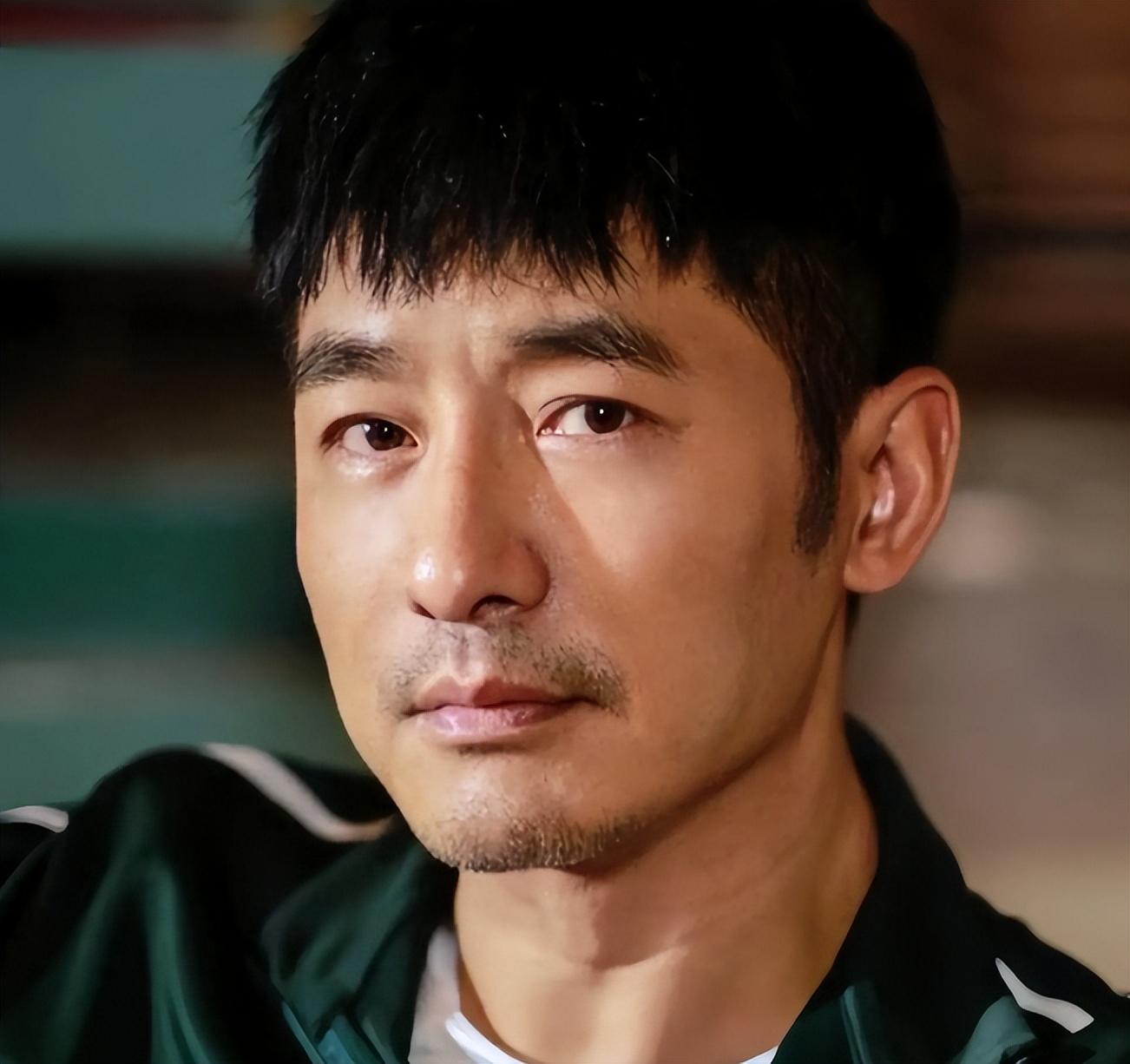 郭晓东放心不下老母亲腊月26一家三口回山东农村老家陪娘过年