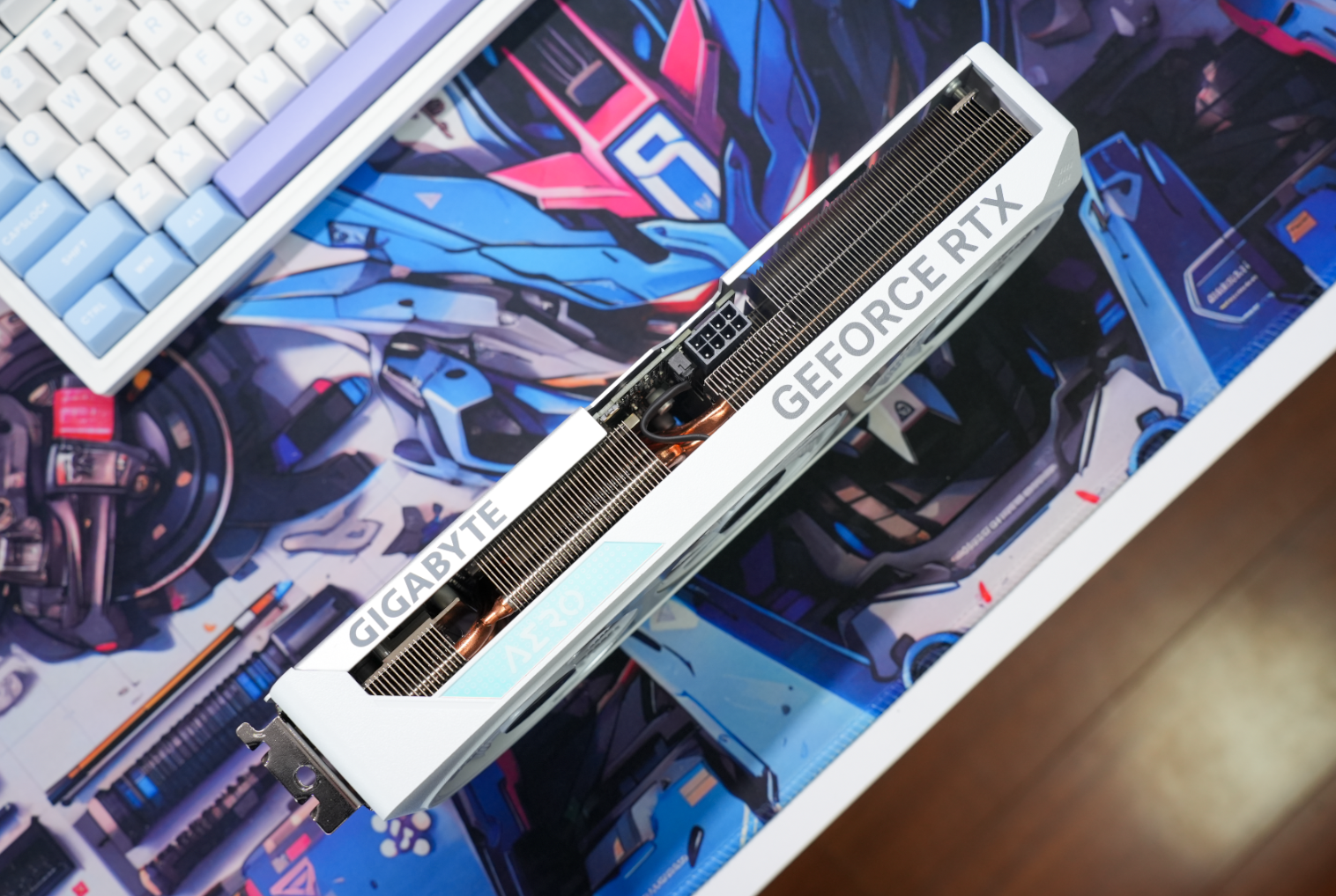 纯白全家桶第四弹rgb才是硬道理打造炫酷光污染amd平台主机