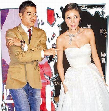 事实证明,离开了郭富城的熊黛林早已走上了另一条大道