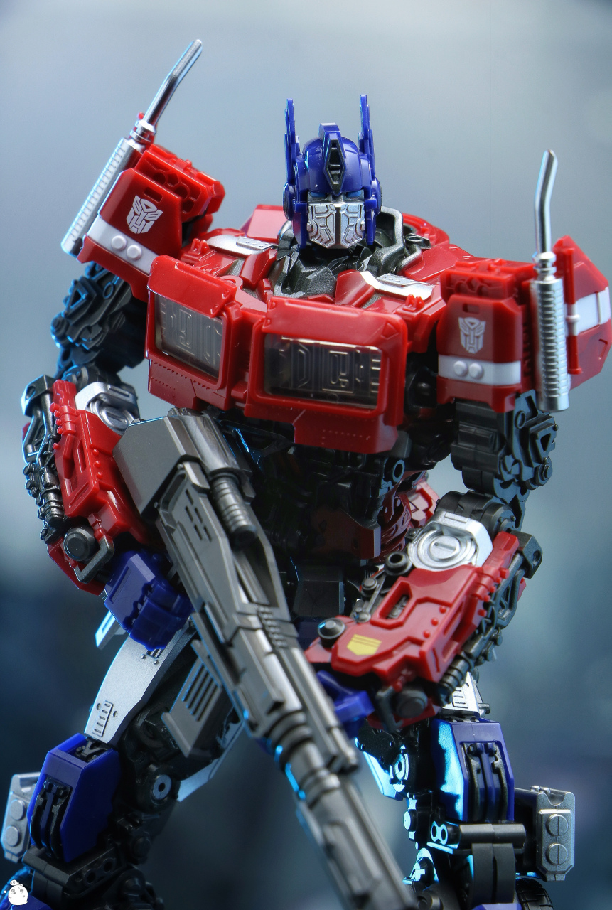 模型欣赏:小号手 变形金刚外传《大黄蜂》擎天柱,体积虽小但基本的细