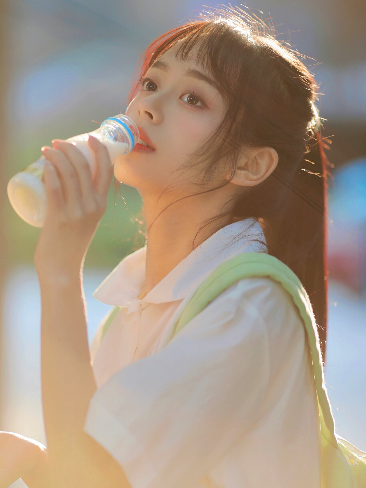 嘻嘻要一起放学回家嘛 我和小姐姐一起拍了一组逆光校服写真,重返16