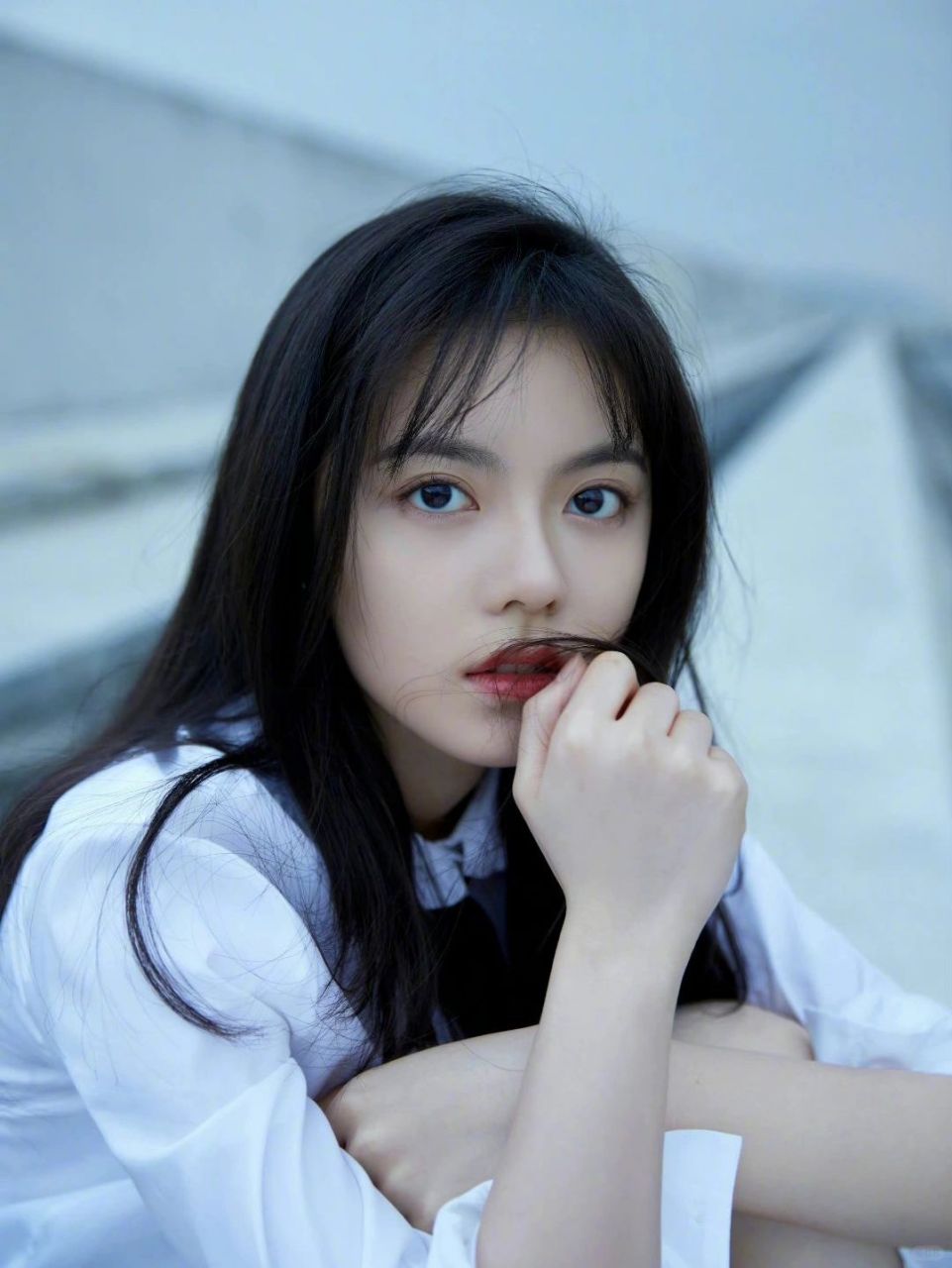 赵今麦的耐看魅力:从日常分享中窥见宝藏女孩的风采!