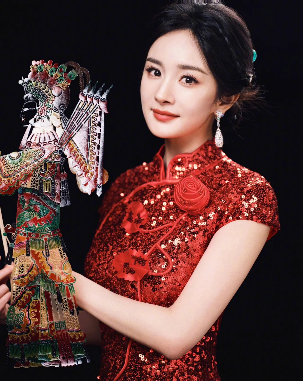 杨幂春晚造型惊艳无比!