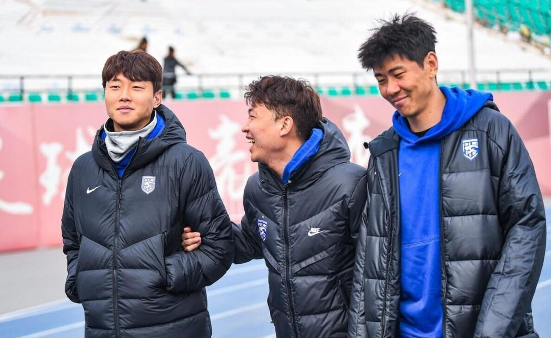 山东泰山队在2021赛季中表现出色,但在随后的赛季中表现一般.