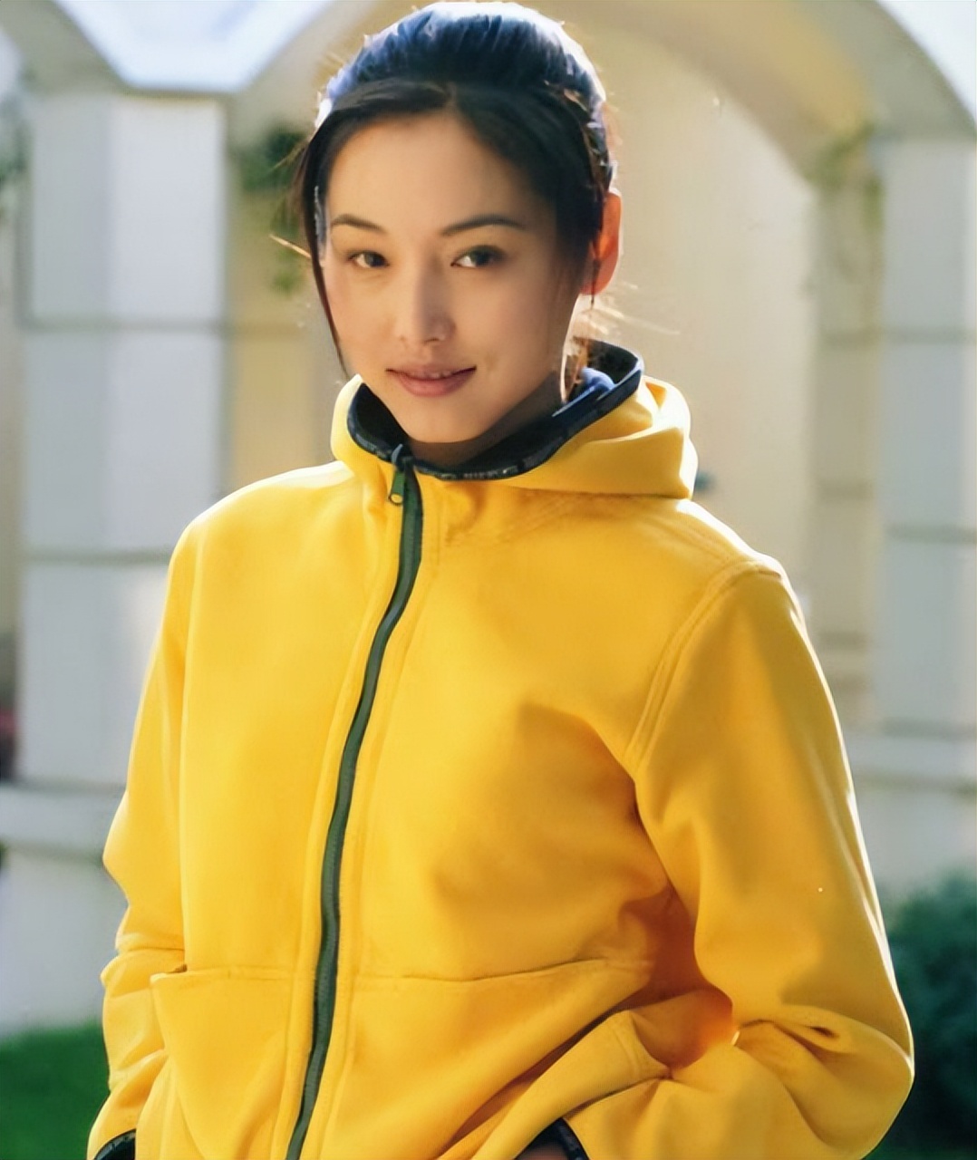 男人婆张延:嫁大5岁香港老公,从一夜成名到销声匿迹如今怎样了