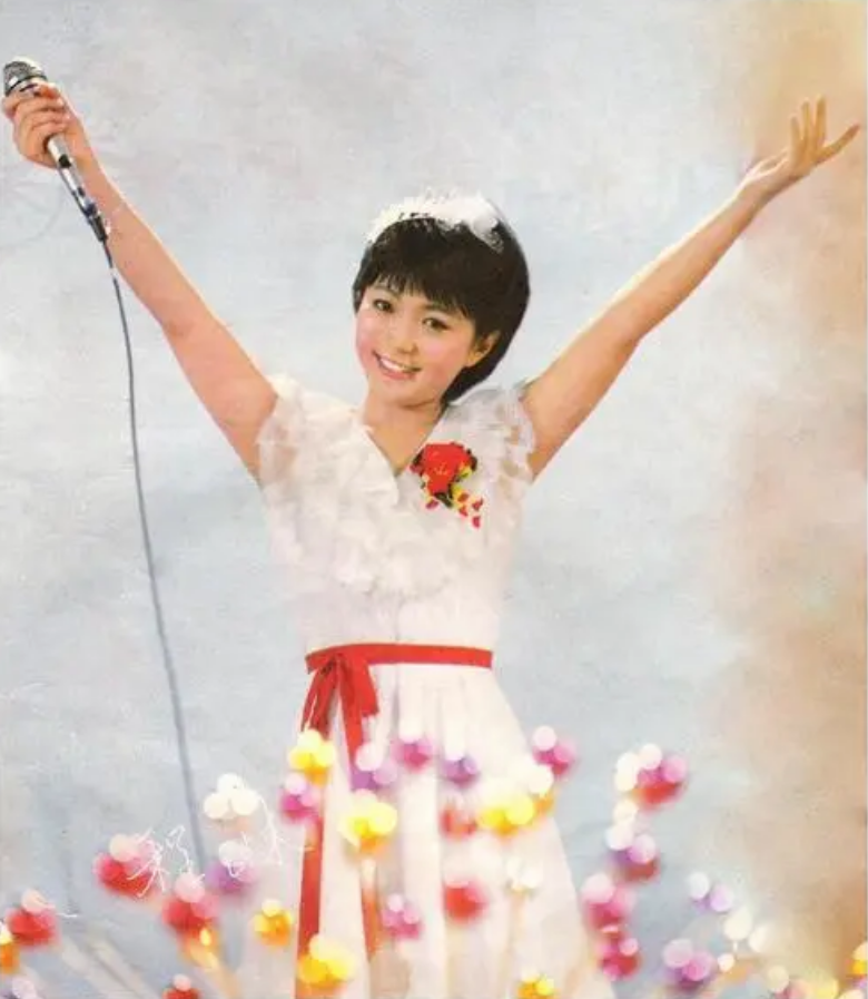 著名歌手程琳:8岁登台,13岁走红,56岁仍未婚,和养女相依为命