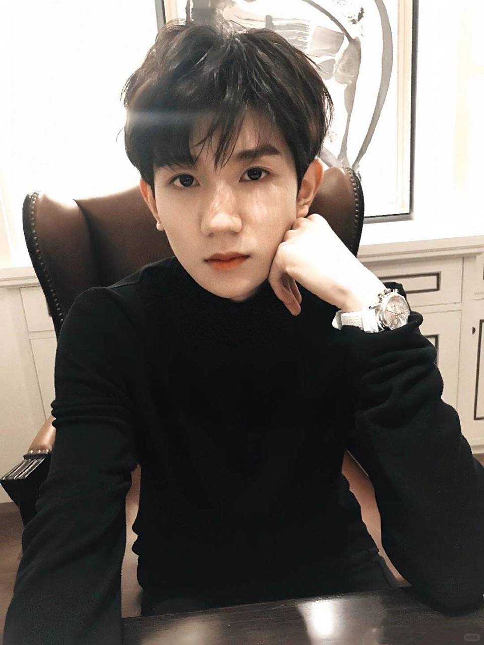 在日常生活中,我总能发现一些小宝藏,而王源就是我心中的那个宝藏