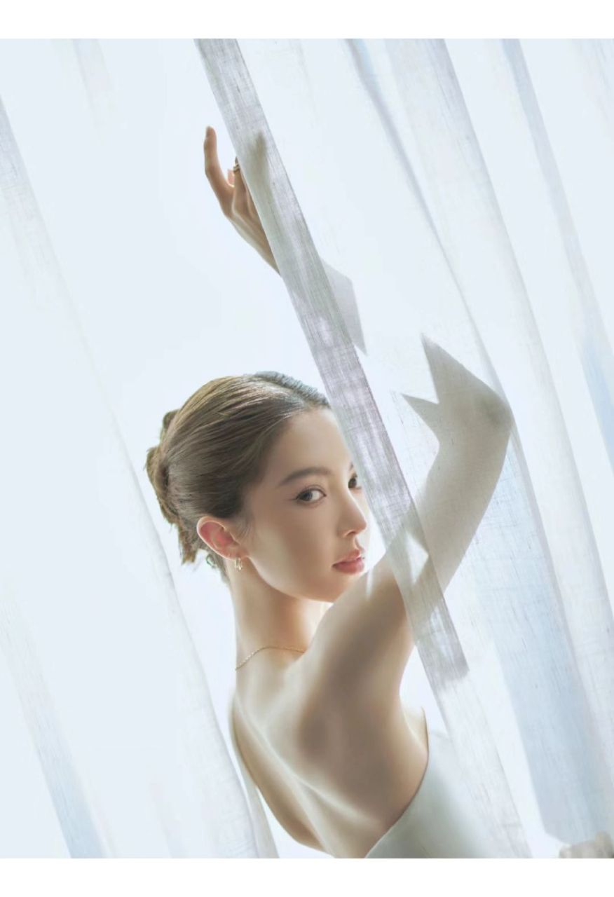 看到一条关于金晨的消息,说她身高172cm,体重却只有86斤!