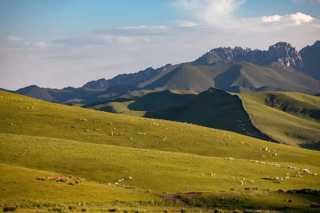 河西走廊门户乌鞘岭,真是甘肃海拔最高山峰,还是离天最近的地方