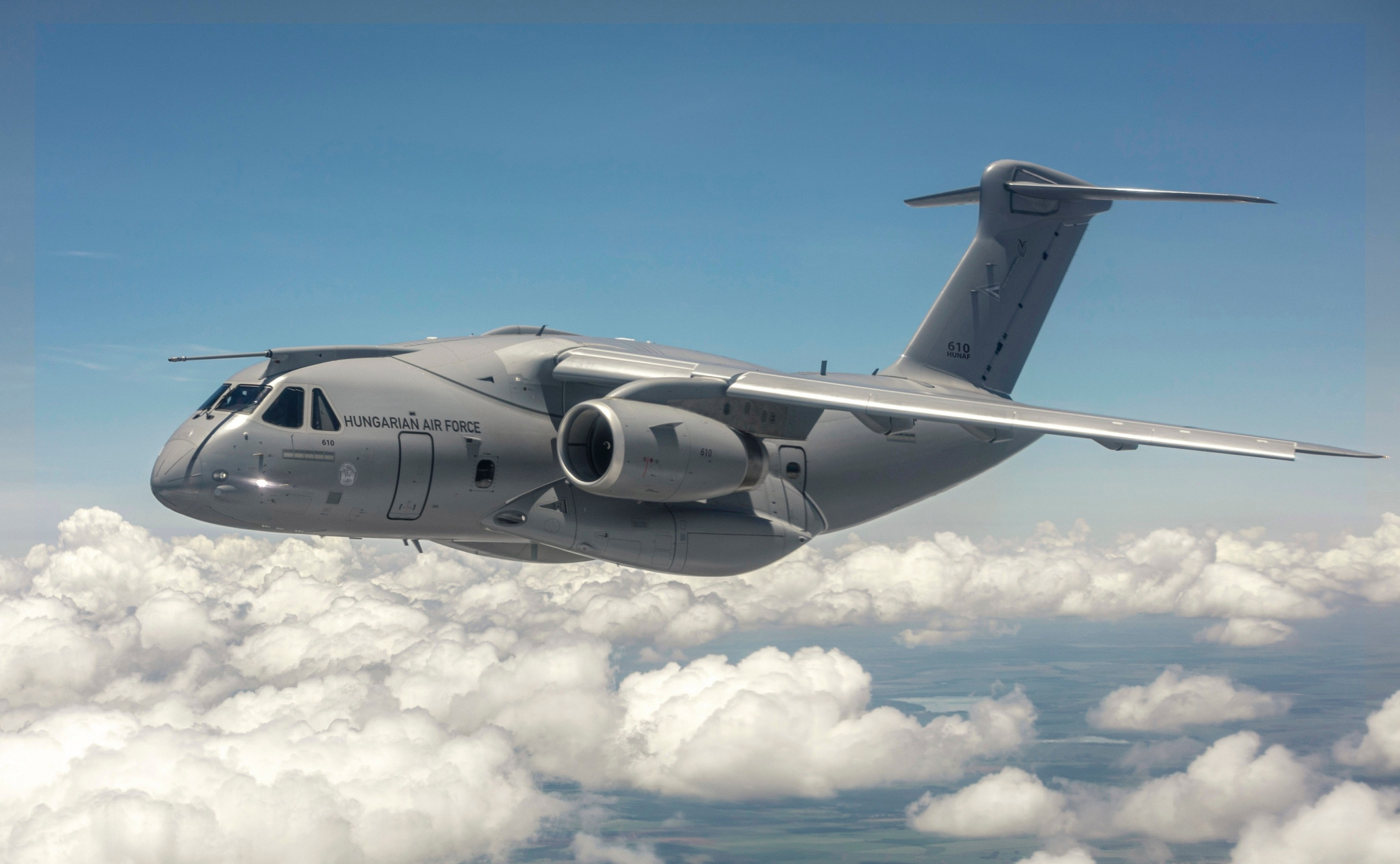 飞行器欣赏:巴西 巴西航空工业 c-390/kc-390 中型运输机,该机最大