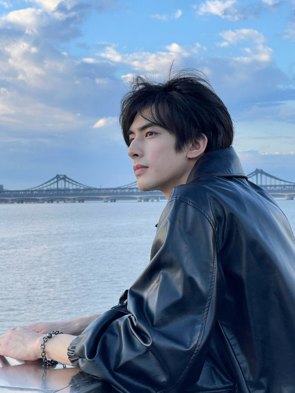 宋威龙浓颜系帅哥