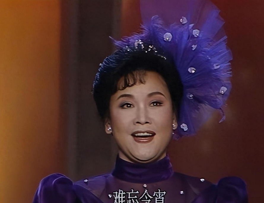 李谷一人生里最大的遗憾不是缺席春晚而是对家庭的亏欠