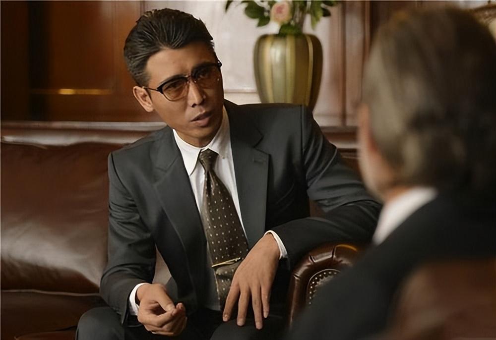 冯小刚没有说错在娱乐圈不红的李乃文已在另一个圈子风生水起