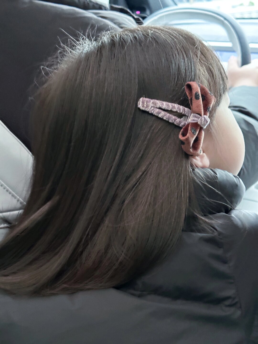 两岁女儿的侧脸我超爱～
