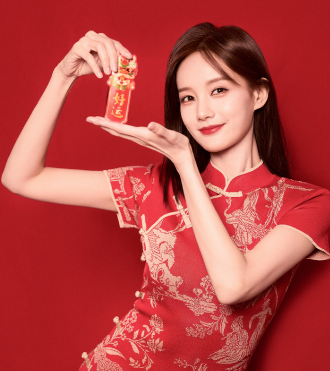 李一桐的红色旗袍