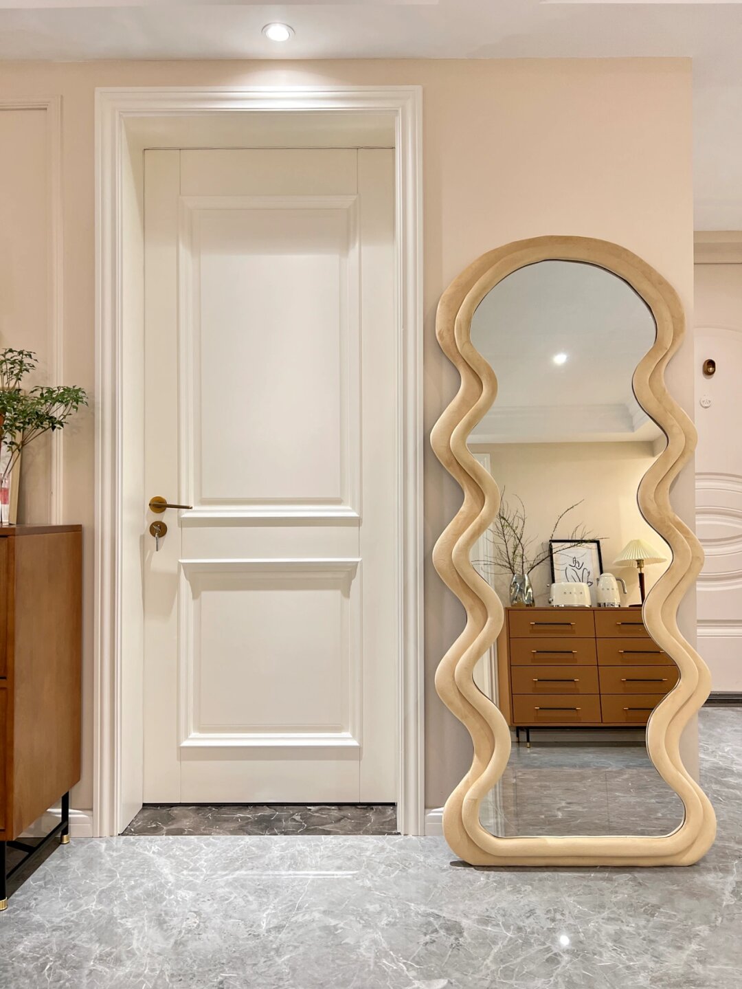 效果图入户门口镜子装饰镜面墙装饰墙上穿衣镜图片法式爆款镜子背景图