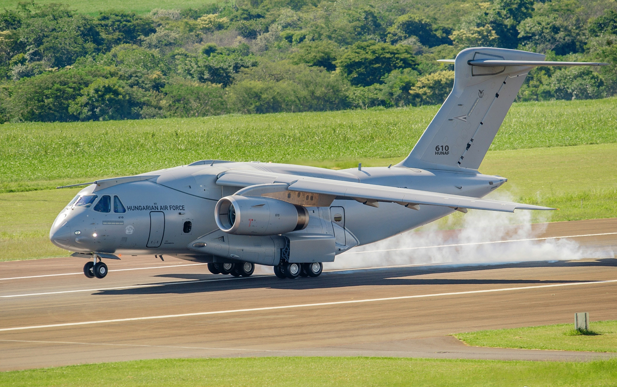 飞行器欣赏:巴西 巴西航空工业 c-390/kc-390 中型运输机,该机最大