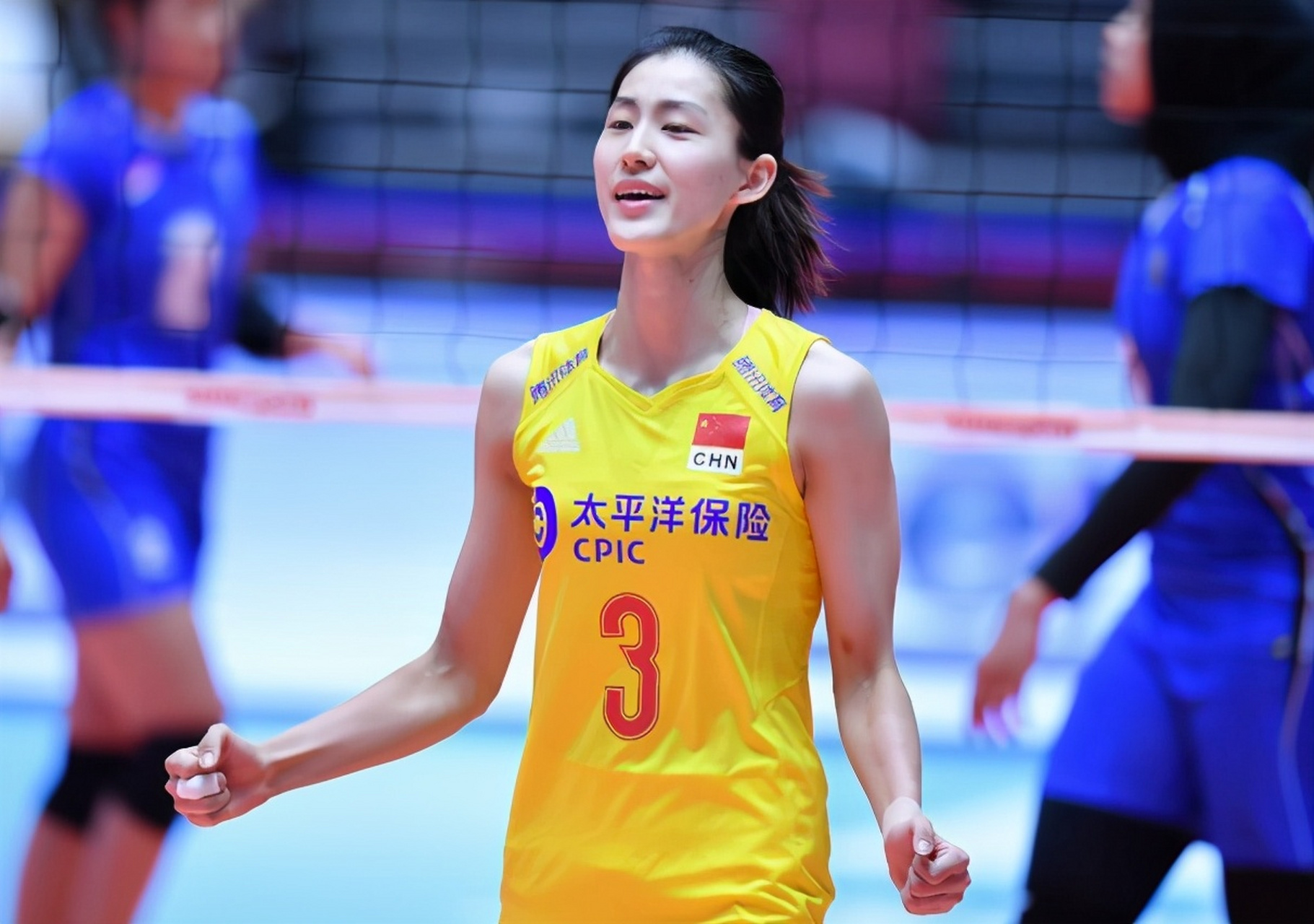 姚迪在天津女排表现优秀,但国际比赛成绩不佳,未成为国家队主力球员.