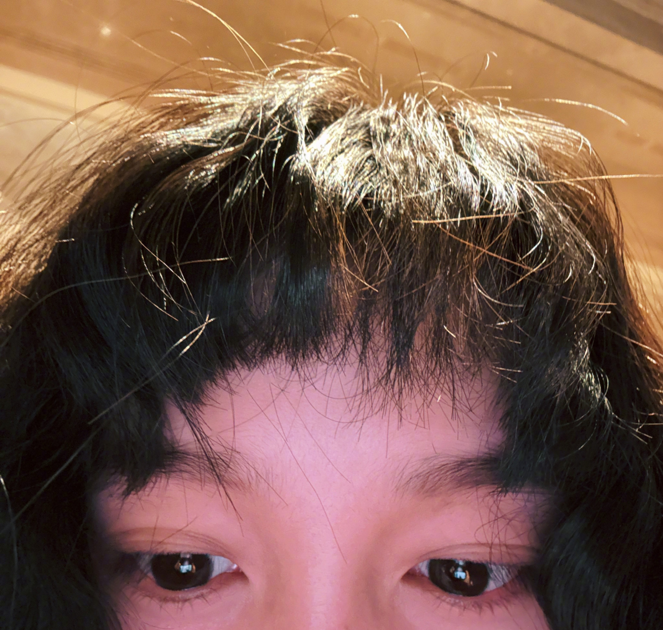 关晓彤新年新发型,是剪了短发麦!