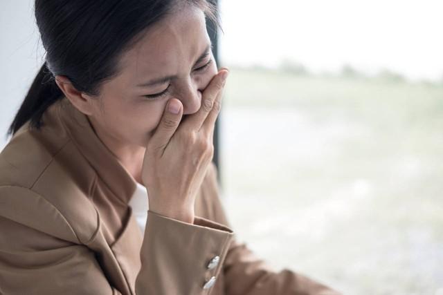 "郑秀敏苦涩地说:"赵姐,我想明白了,这种日子我实在无法继续下去,不仅