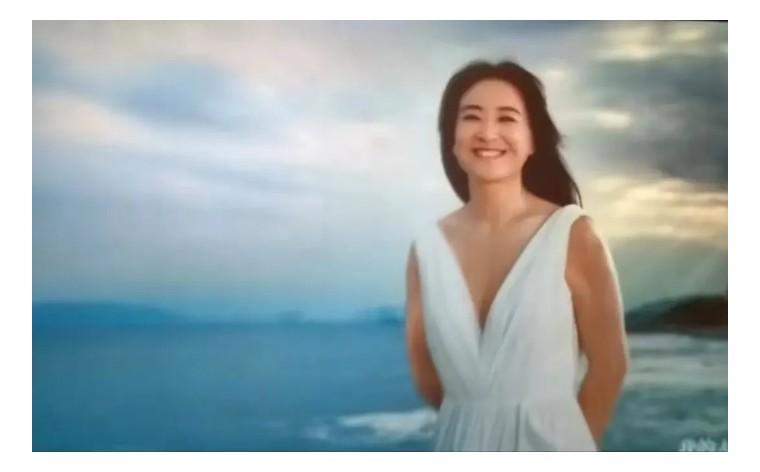 一个北漂女孩,用一部催人泪下的励志电影,完胜老戏骨,狂赚10亿