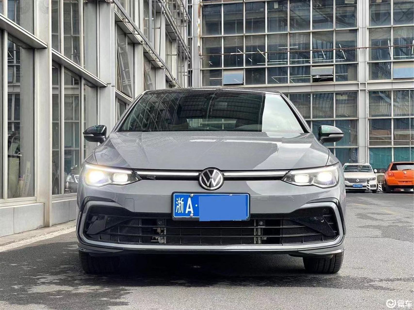 底盘有点偏硬,过减速带很干脆,但是座椅很舒服】 高尔夫 2021款 280